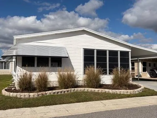 5857 Naples Dr #667, Zephyrhills, FL 33540