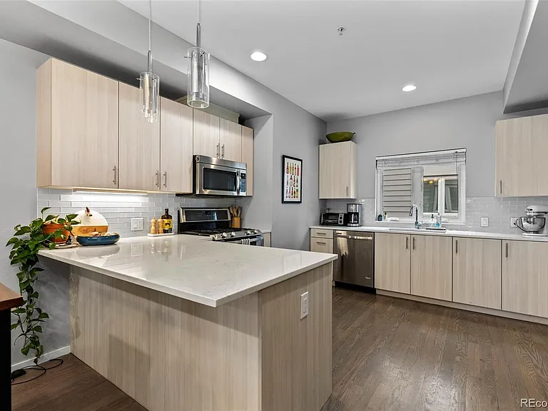 2725 W 25th Ave #7 — Photo 8