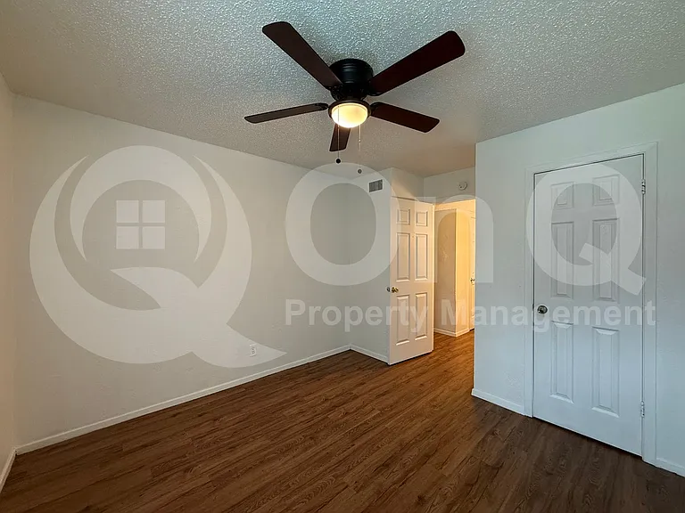 410 Bryan St #17 — Photo 11
