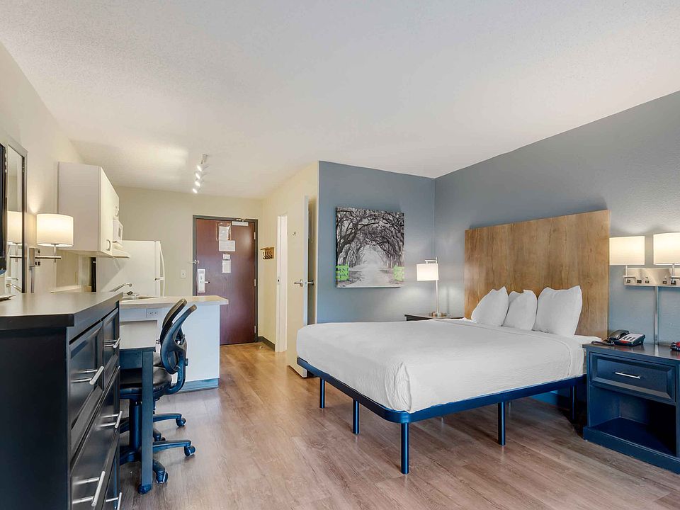 Studio Suite - 1 Queen Bed
