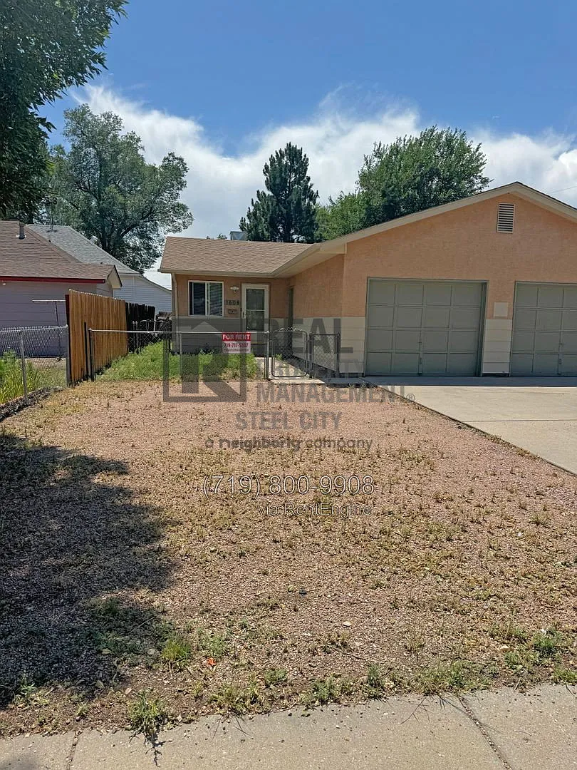 2 bed, 1.0 bath, $1,300 — Photo 1