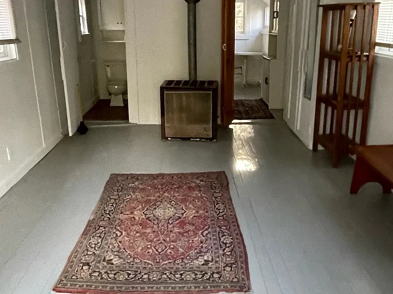 24 Hasbrouck Ln — Photo 12