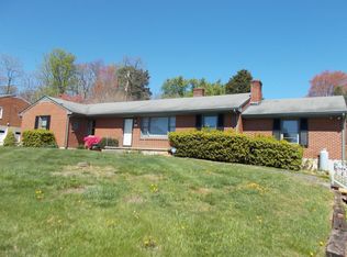 6207 Cove Rd, Roanoke, VA 24019