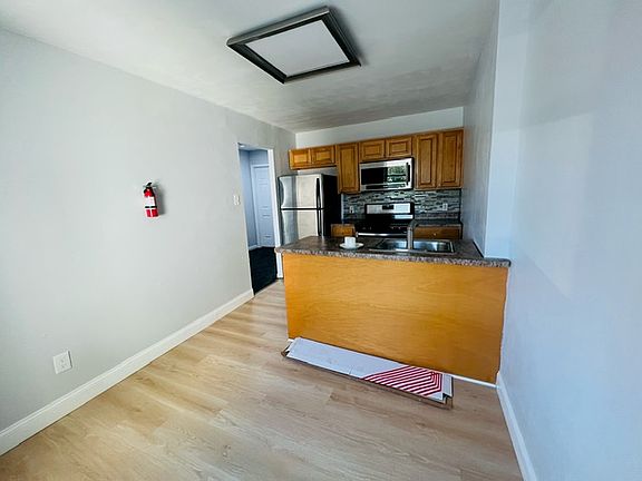 2nd image of 437 N 432nd St #2