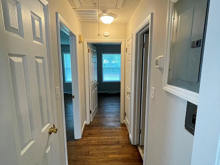 4148 Lee St #A — Photo 10
