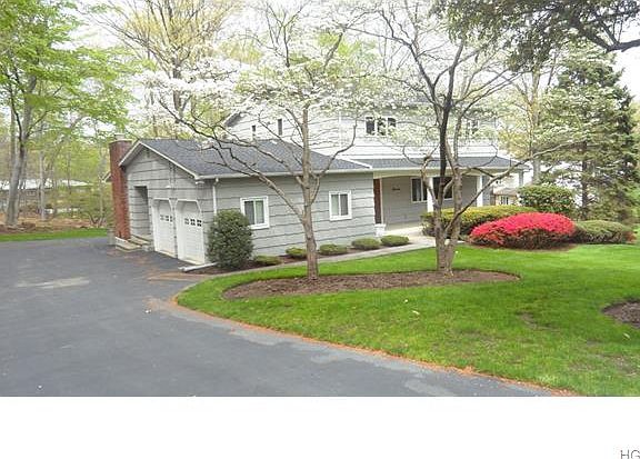 2nd image of 11 Angus Ln