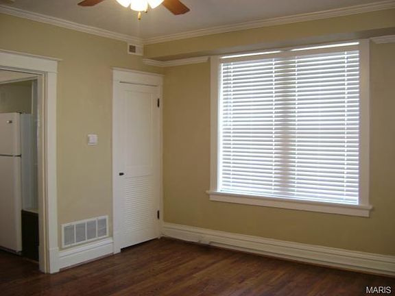 2nd image of 6707-6709 Fyler Ave