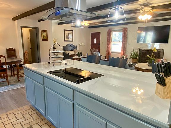4th image of 409 Kimbell Rd #A