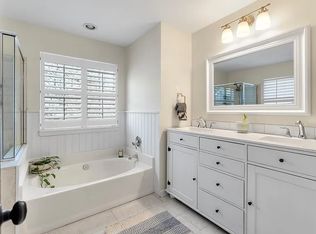 1927 Oak Tree Ln, Mount Pleasant, SC 29464