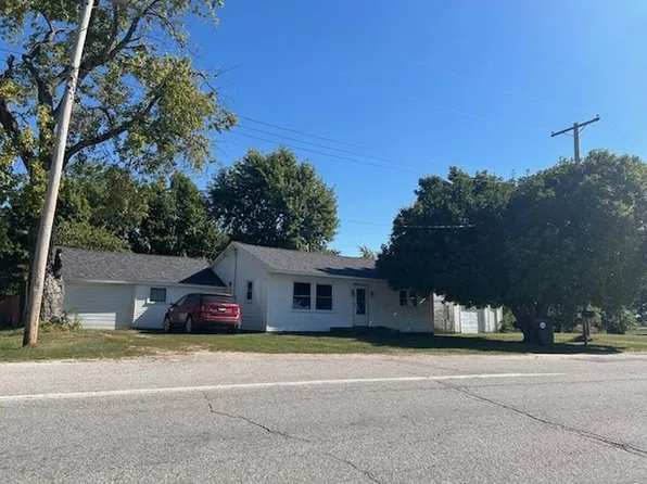 510 S Wall St, Griggsville, IL 62340