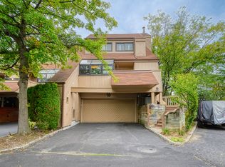 19 John Bean Ct, Port Washington, NY 11050