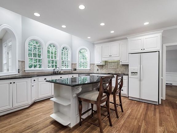 5th image of 3680 Grey Abbey Dr