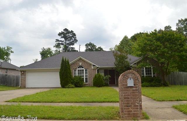 1st image of 4004 Stoneybrook Dr
