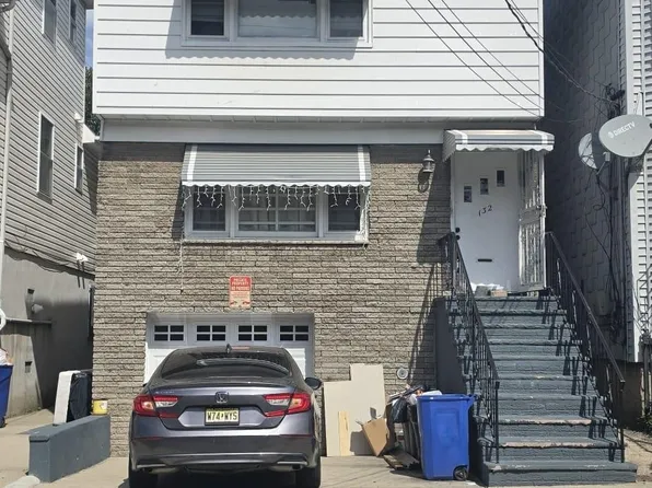 132 Armstrong Ave, Jersey City, NJ 07305