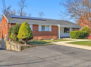 922 Garden City Dr, Monroeville, PA 15146