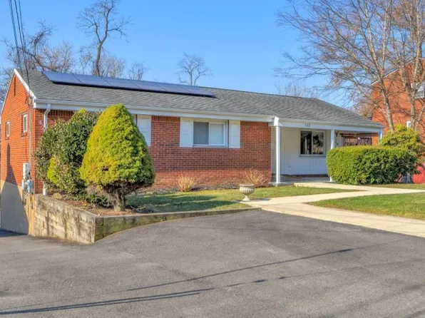 922 Garden City Dr, Monroeville, PA 15146