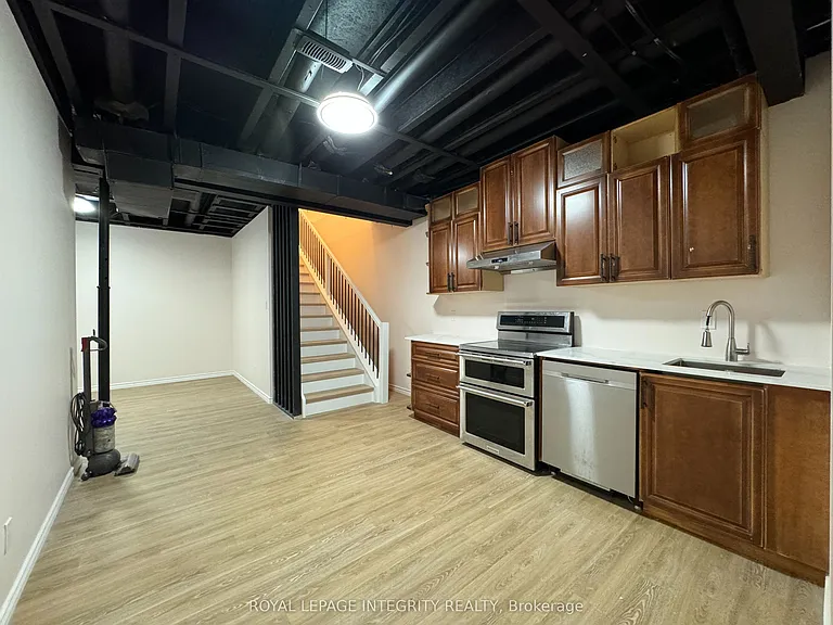 804 Hot Springs Way — Photo 4