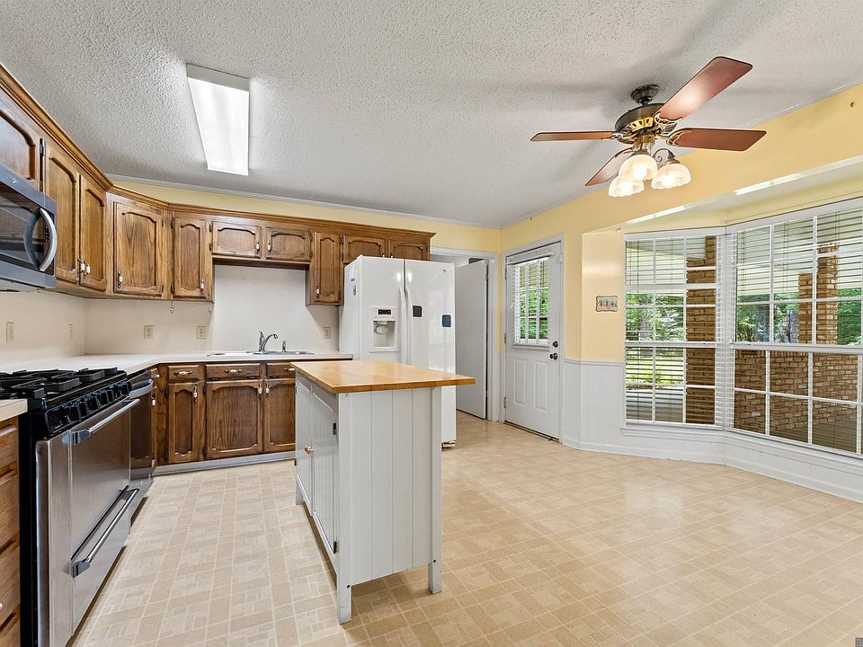 15035 Crystal Dr, Pride, LA 70770 | Zillow