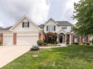 806 Summer Oak Ct, Ballwin, MO 63021