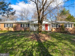 11603 Vale Rd, Oakton, VA 22124