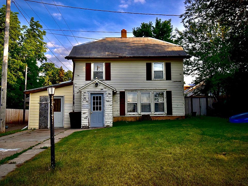 2nd image of 427 W Marengo St