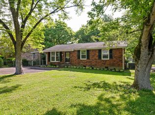 1310 Robin Hill Rd, Franklin, TN 37064