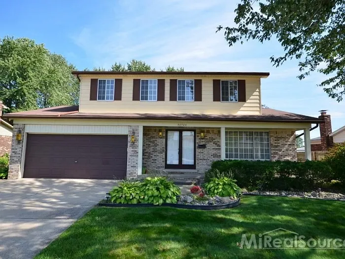 30704 Marrocco Dr photo 1
