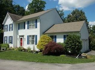 809 W Cub Hunt Ln, West Chester, PA 19380