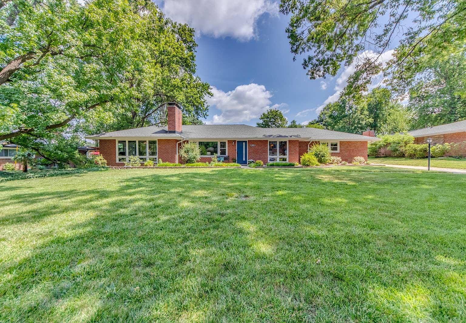 12327 Matthews Ln, Saint Louis, MO 63127 Zillow