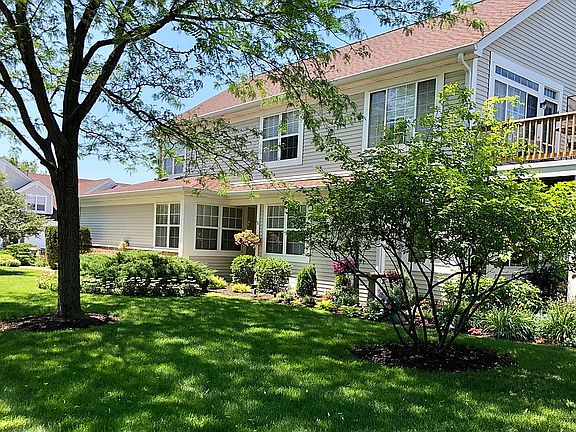 2nd image of 32405 Millard Cir