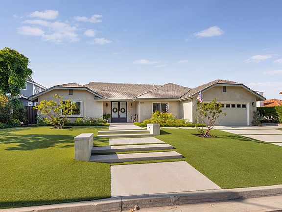 3rd image of 32025 Canterhill Pl