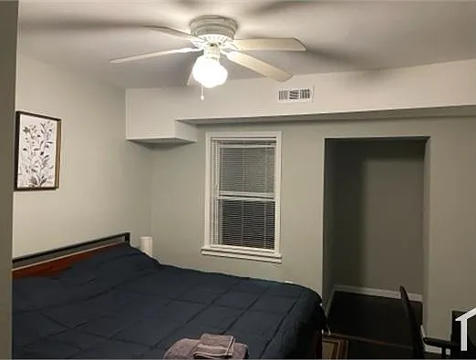 2 bed, 1300 sqft, $2,872 — Photo 4