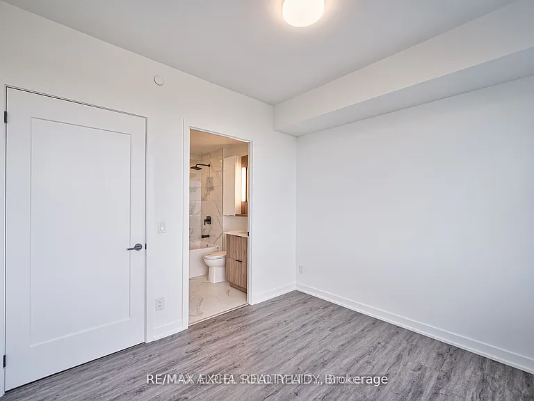 5 Defries St #3402 — Photo 24