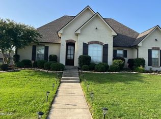 127 Bridgeton Cir, Canton, MS 39046