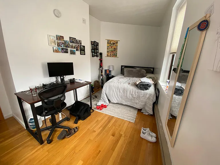 9 Charter St #4F — Photo 10