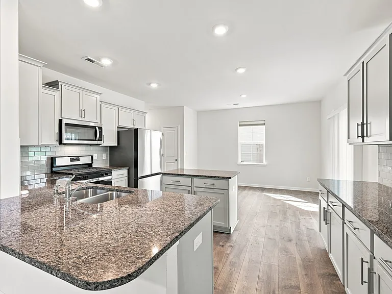 2509 Summersby Dr — Photo 29