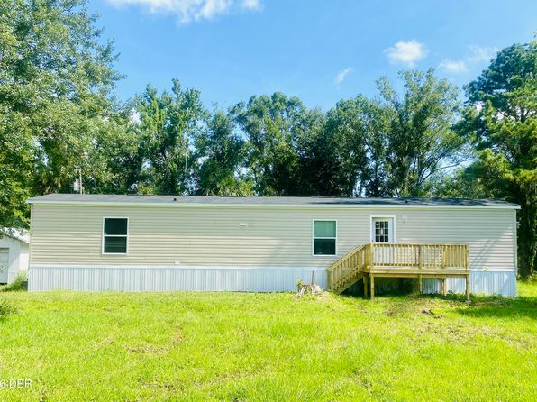 4 Tropic Wind Dr