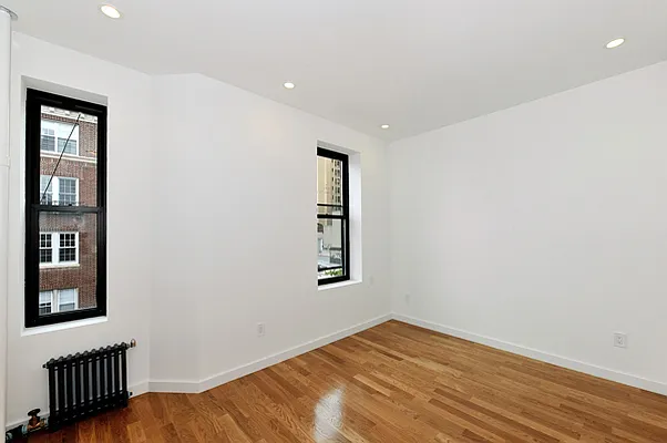 Rented by Aether Property Group | media 27