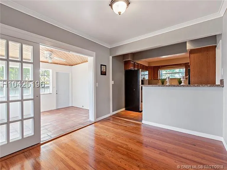 1404 Plunkett St — Photo 6