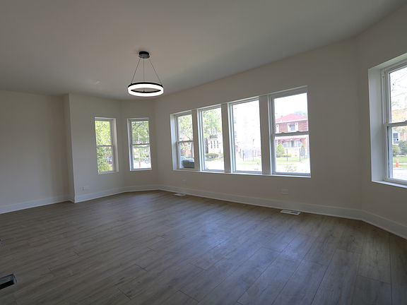 5th image of 8014 S Yates Blvd