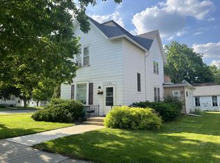 724 Hamilton St, Stoughton, WI 53589