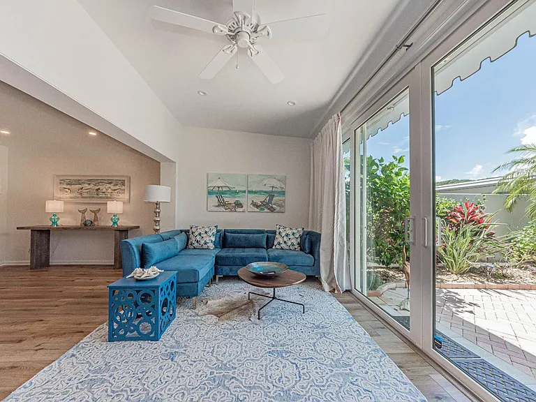 2735 Ocean Dr #A-18 — Photo 15