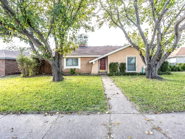 2829 Tanglewood Dr, Lancaster, TX 75134