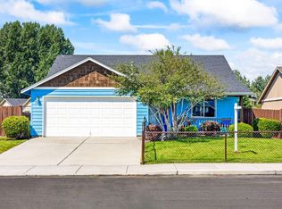 1907 NE 8th St, Redmond, OR 97756
