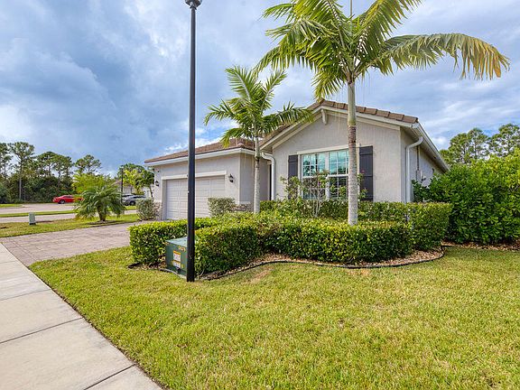 3rd image of 4480 NW Oakleaf Court