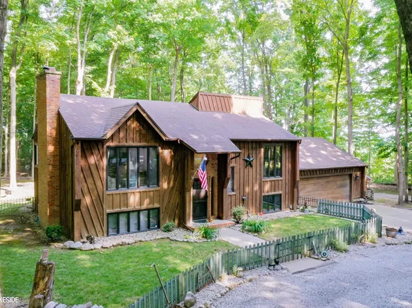 4675 S Byron Rd, Durand, MI 48429