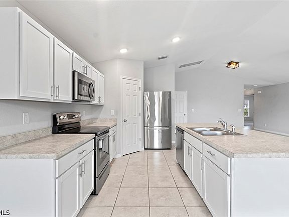 3rd image of 1319 NW 14th Pl