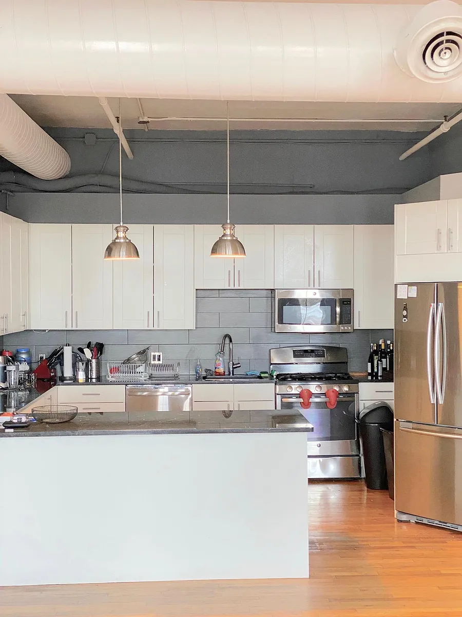 Building Photo - 8-10 Williams St #41