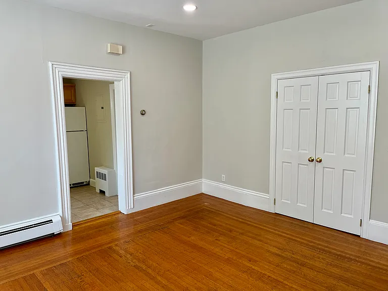 66 Walnut St #1 — Photo 10