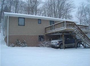 281 State Rd, Valencia, PA 16059